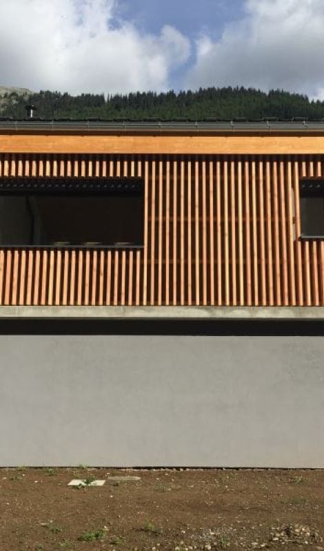 Maison bardage à claire voie, menuiserie aluminium